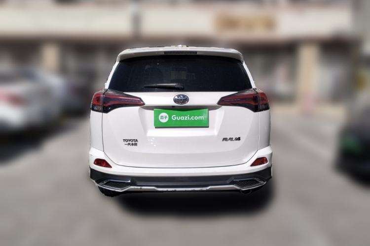 Used Toyota RAV4 2016 2.0L CVT Two-Wheel Drive Comfort Edition China V Standard
