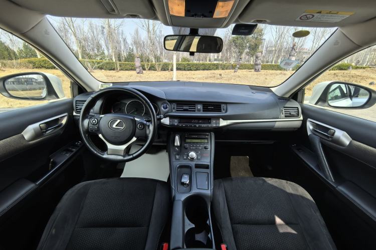 Used Lexus CT 2014 CT200h Elite Edition Monochrome