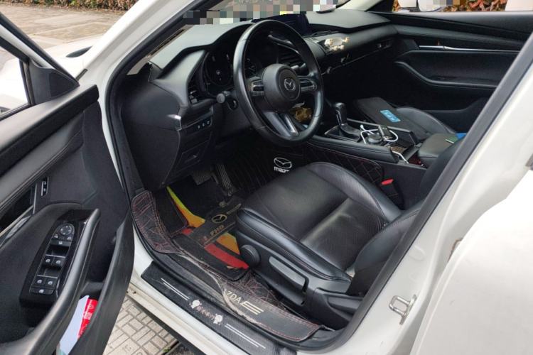 Used Mazda 3 Axela 2021 2.0L Automatic Zhiya Edition Driver Seat