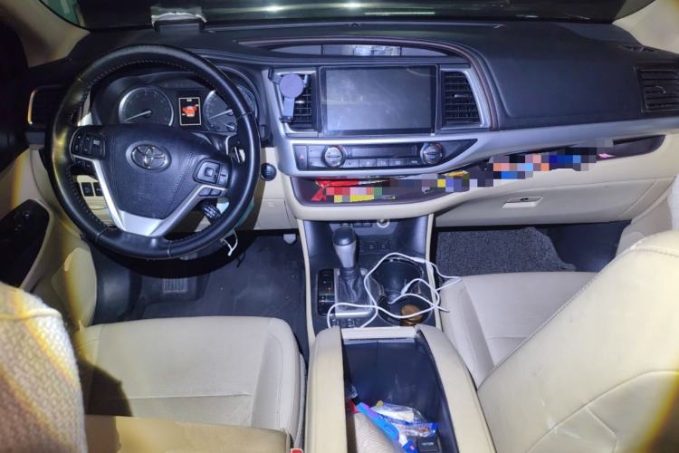 Used Toyota Highlander 2018 2.0T Four-Wheel Drive Luxury Edition 7 Seats China V Emission Standard