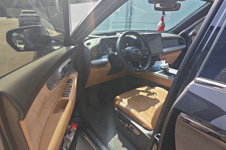 Used GAC Trumpchi ES9 2024 PHEV with 143 km Max Driver Seat