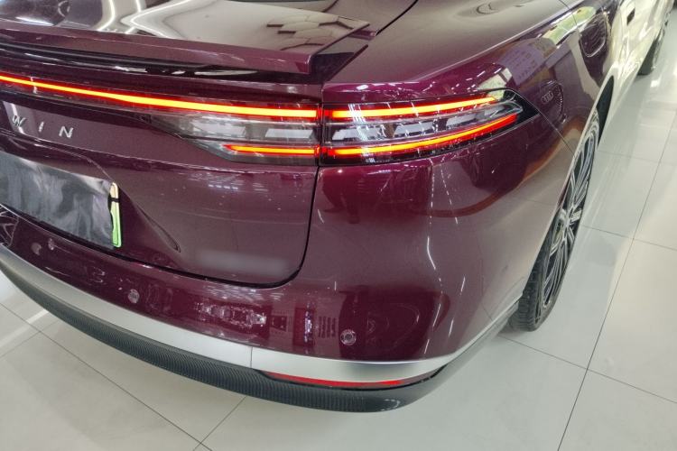 Used Chery Fulwin A9L 2025 Model, Four-Wheel Drive High-Energy Peak Edition Right Rear Taillight