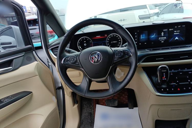 Used Buick GL8 2022 ES Land Cruiser 653T Luxury Model