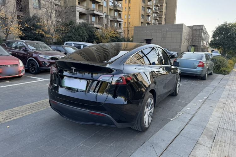 Used Tesla Model Y 2021 Standard Range Rear-Wheel Drive Version