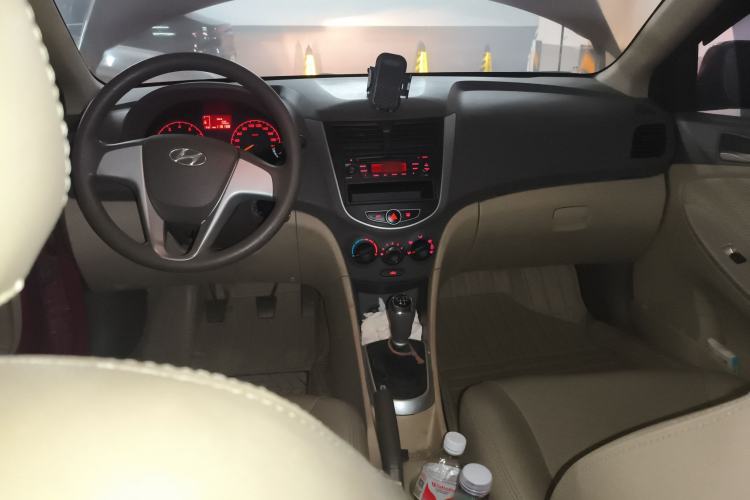 Used Hyundai Verna (older generation) 2010 Sedan 1.4L Manual Comfort GS
