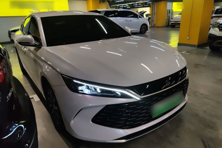 Used BYD Qin L 2024 DM-i 80KM Leading Model Front Right 45 Deg