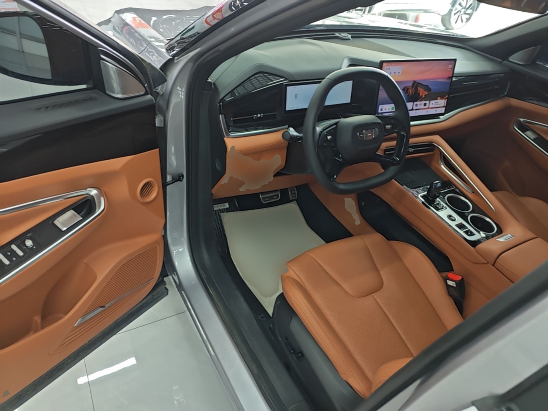 Geely Auto Emgrand X7 Sport 2026 Model 1.5TD Beloved — снимка 18