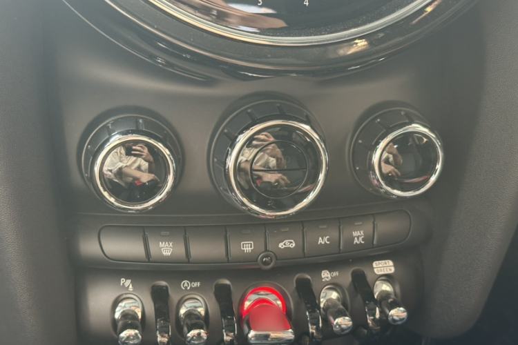 Used MINI 2022 2.0T COOPER S Classic Edition Interior 4