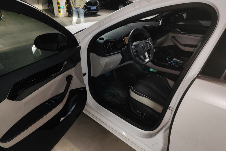 Used BYD Qin PLUS 2021 DM-i 55KM Flagship Model
