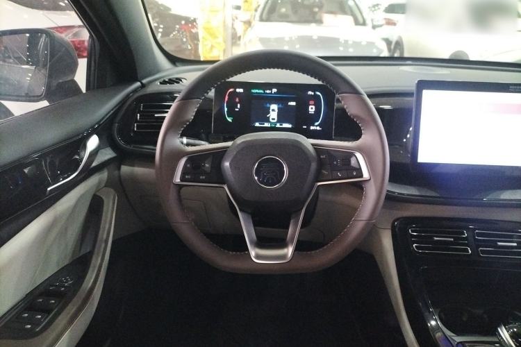 Used BYD Qin PLUS 2024 HONOR Edition DM-i 55KM Leading Model
