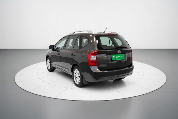 Used Kia Carens 2011 2.0L 7-Seater Automatic Standard Edition
