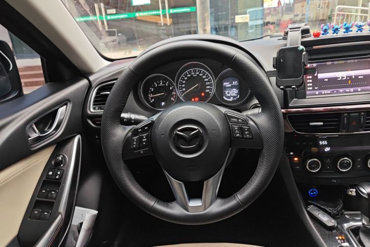 Used Mazda Atenza 2014 2.0L Blue Sky Luxury Edition
