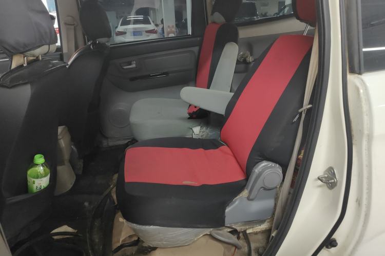 Used BAIC Weiwang M20 2014 1.5L practical type BJ415A Left Rear Seat