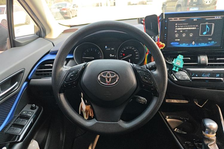 Used Toyota C-HR 2018 2.0L Leading Edition China VI
