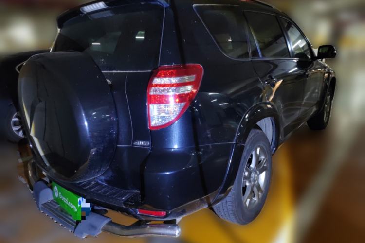 Used Toyota RAV4 2012 Luxurious Edition 2.0L Automatic All-Wheel Drive