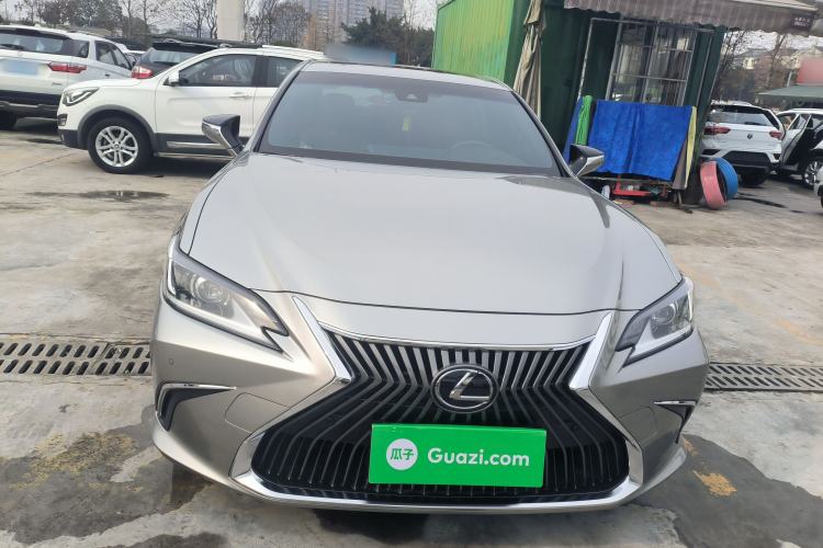 Used Lexus ES 2020 200 Excellence Edition