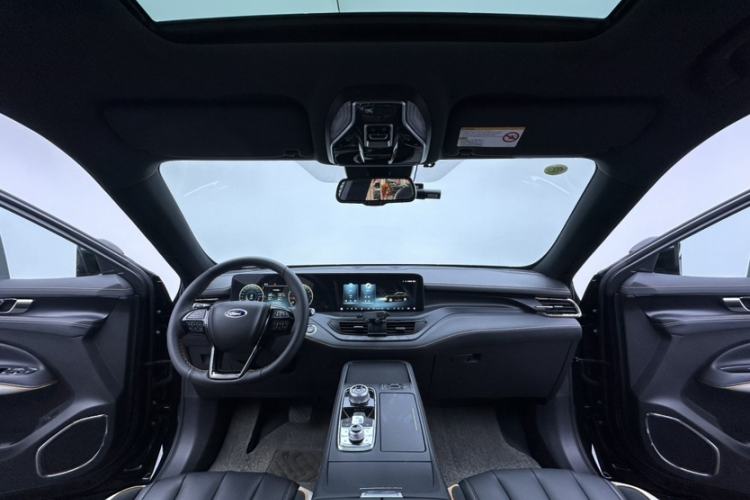 Used Ford Equator 2023 EcoBoost 225 Obsidian Orange Edition Prestige 7-Seater (2/3/2)
