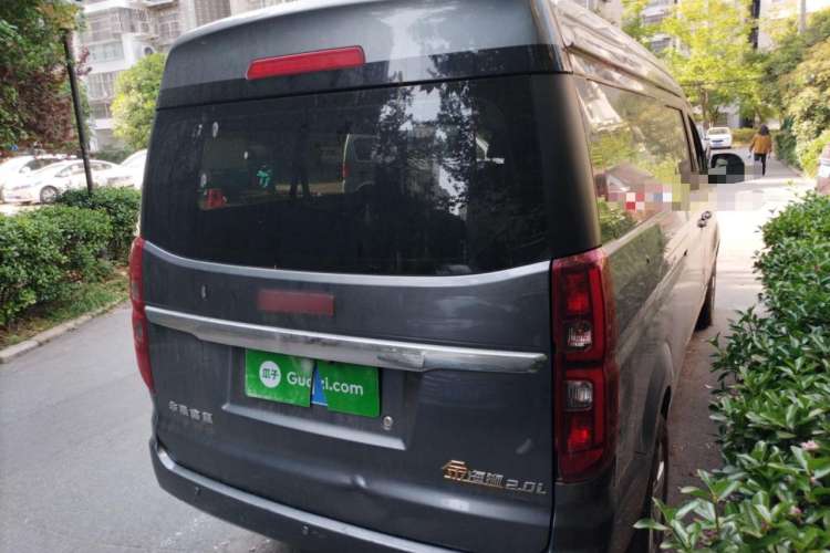 Used Jinbei Gold Hiace 2021 2.0L Passenger Van Travel Lion 6-Seater
