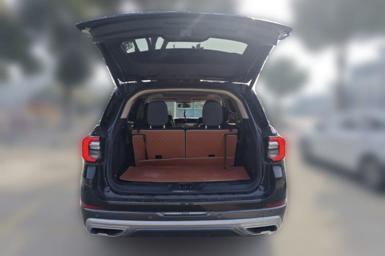 Used Ford Explorer 2023 EcoBoost 285 Four-Wheel Drive Titanium Edition 6 Seats