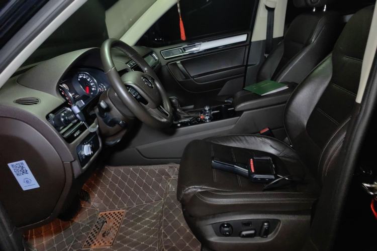 Used Volkswagen Touareg 2017 3.0 TSI Touareg Edition Left Front Seat