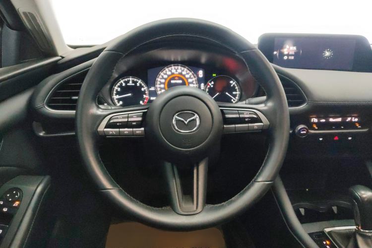 Used Mazda Mazda 3 Axela 2020 1.5L Automatic Luxury Version
