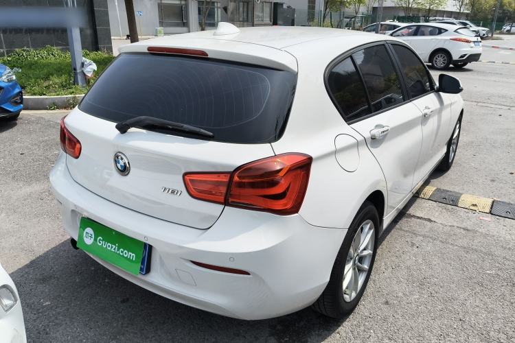 Used BMW 1 Series 2015 118i Leading Model Rear Right 45 Deg