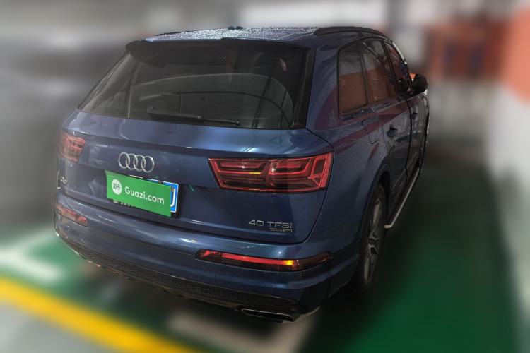Used Audi Q7 2016 40 TFSI Comfort Model
