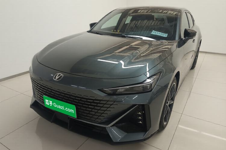 Used Changan UNI-V 2023 1.5T Prestige Model