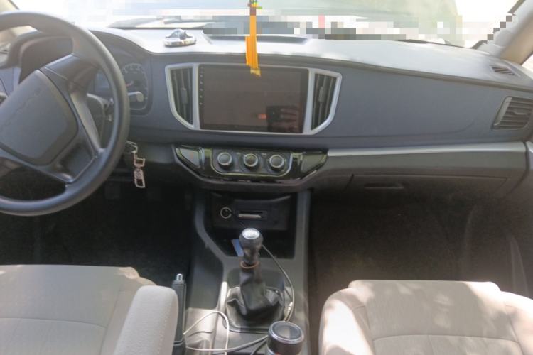 Used FORTHING Lingzhi 2023 M5L 1.6L Base Model 5 Seats
