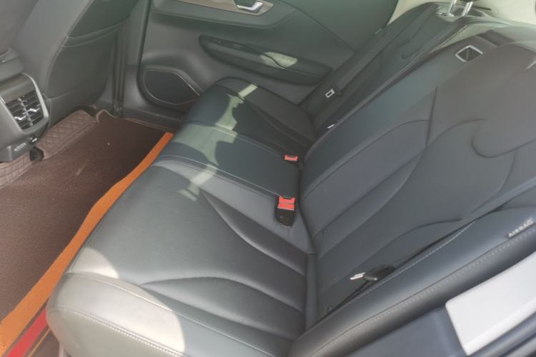 Used Hongqi E-QM5 2022 431 km Charge & Enjoy Edition Left Rear Seat