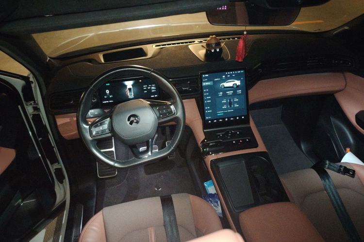 Used Nio EC6 2020 615 km Performance Edition Center Console