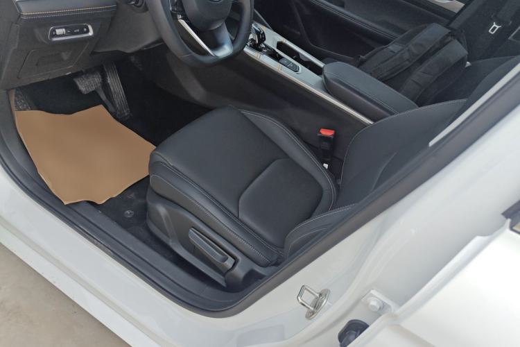 Used Geely Auto Emgrand L HiP 2024 Longteng Edition 1.5TD-DHT Pro 100KM Superior Model Left Front Seat