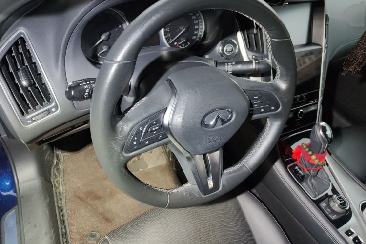 Used Infiniti Q50L 2018 2.0T Enjoyment Version China VI Standard