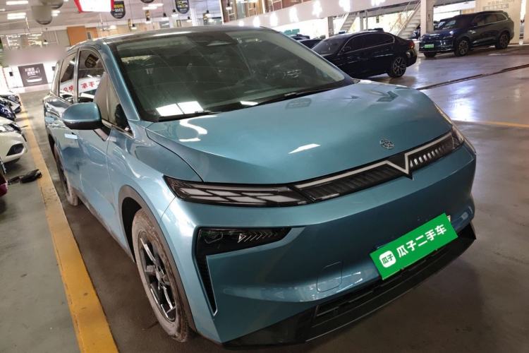 Used Venucia VX6 2025 Large Flat-Layout 520 Pro