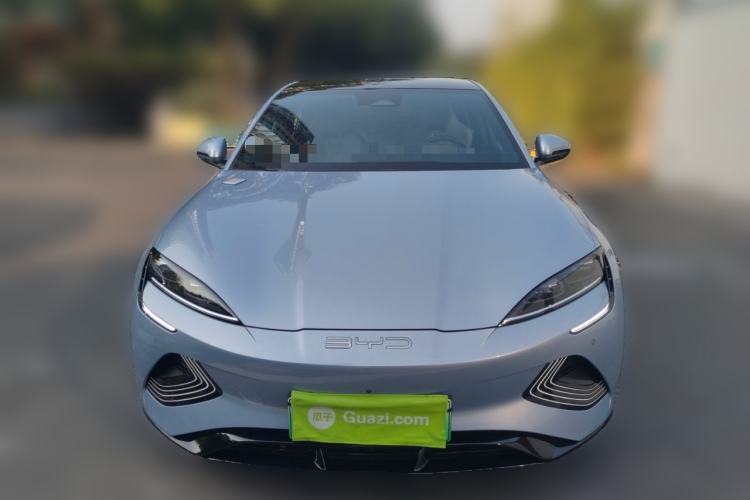 Used BYD Seal 2022 550 km Standard Range Rear-Wheel Drive Prestige Version Front