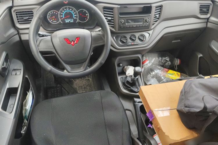 Used Wuling Hongguang V 2022 1.5L Jingqu Version Hydraulic Power Steering LAR