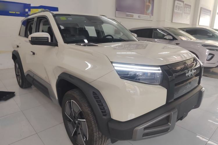 Used Formula Leopard Titanium 3 2025 501 km All-Wheel Drive Intelligent Driving Max Edition