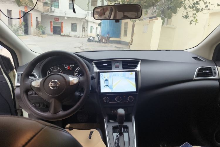 Used Nissan Sylphy 2022 Classic 1.6XE CVT Comfort Edition Center Console