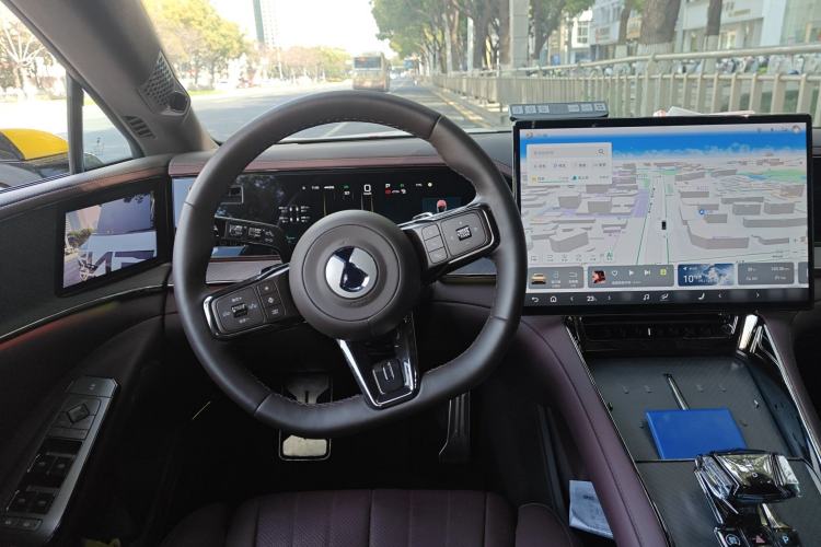 Used Denza Z9GT 2024 1100 4x4 Ultra First Edition Steering Wheel