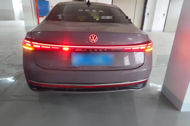 Used Volkswagen Passat 2025 Pro 380TSI Dragon Supreme Edition