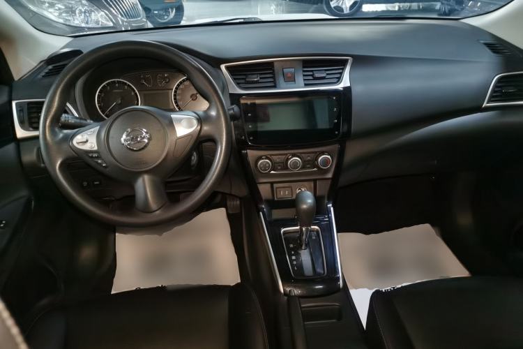 Used Nissan Sylphy 2021 Classic 1.6XL CVT Luxury Edition Center Console