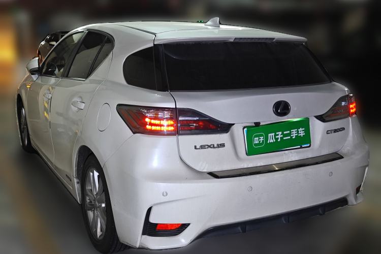 Used Lexus CT 2014 CT200h Elite Edition Monochrome Rear Left 45 Deg