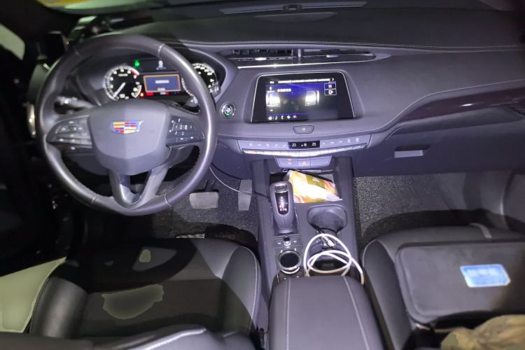 Used Cadillac XT4 2018 28T Two-Wheel Drive Tech Version