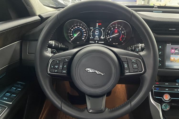 Used Jaguar XFL 2017 XFL 2.0T 240PS Luxury Edition
