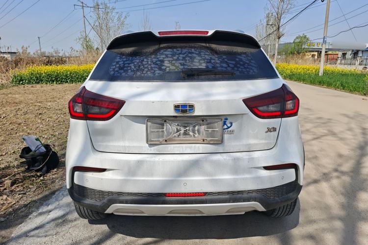 Used Geely Auto Vision X3 2019 Upgraded Model 1.5L Manual Luxury Version