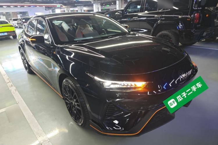 Used CHANGAN UNI-V 2025 Model Third-Generation 1.5T 500Bar Prestige Sports Edition
