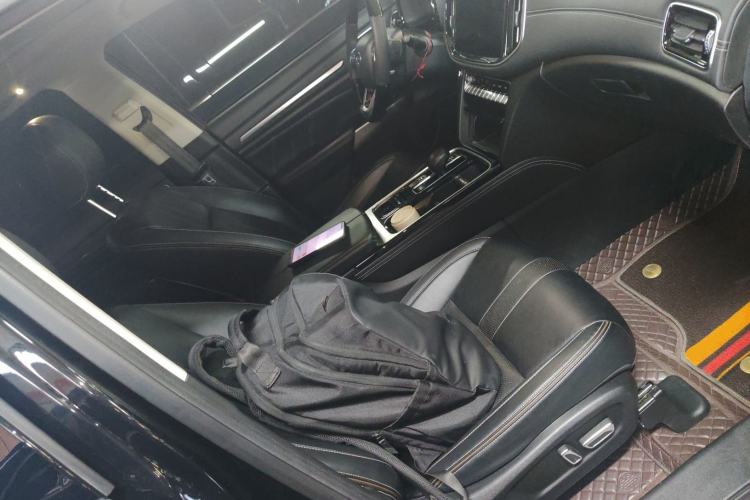 Used GAC Trumpchi GS8 2020 390T Two-Wheel Drive Luxury Smart Connectivity Commemorative Edition (7 Seats)
