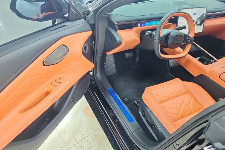 Used Lynk & Co Lynk & Co 10 EM-P 2025 Model 120 Four-Wheel Drive Ultra