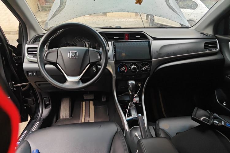 Used Honda Crider 2016 1.8L CVT Comfort Version Center Console