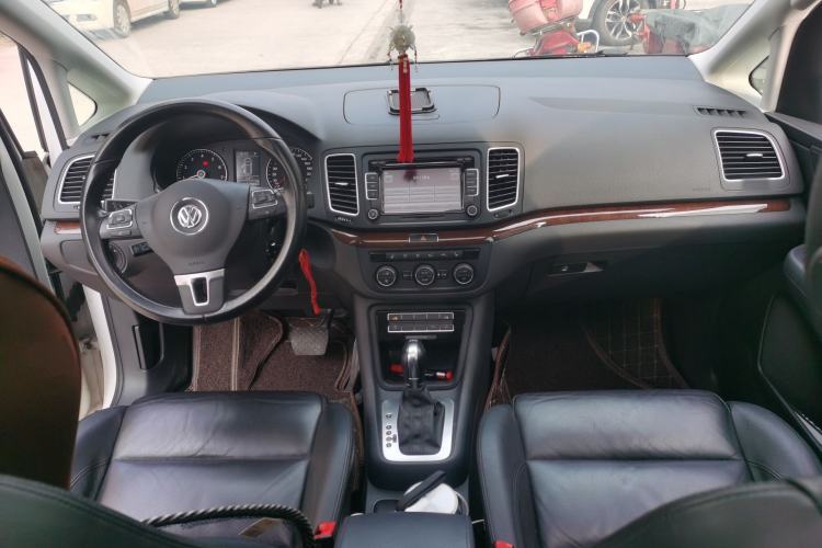 Used Volkswagen Sharan 2015 1.8TSI Comfort Model
